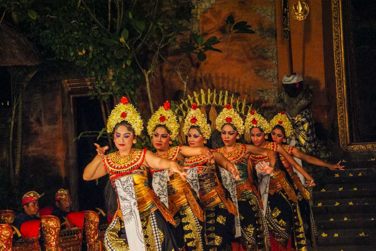 Bali Dansı Ubud Sarayı