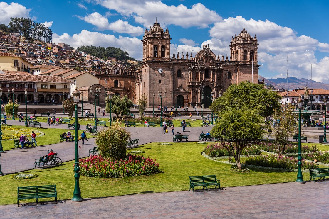 Cusco Ana Meydanı'nın Panoramik Görünümü