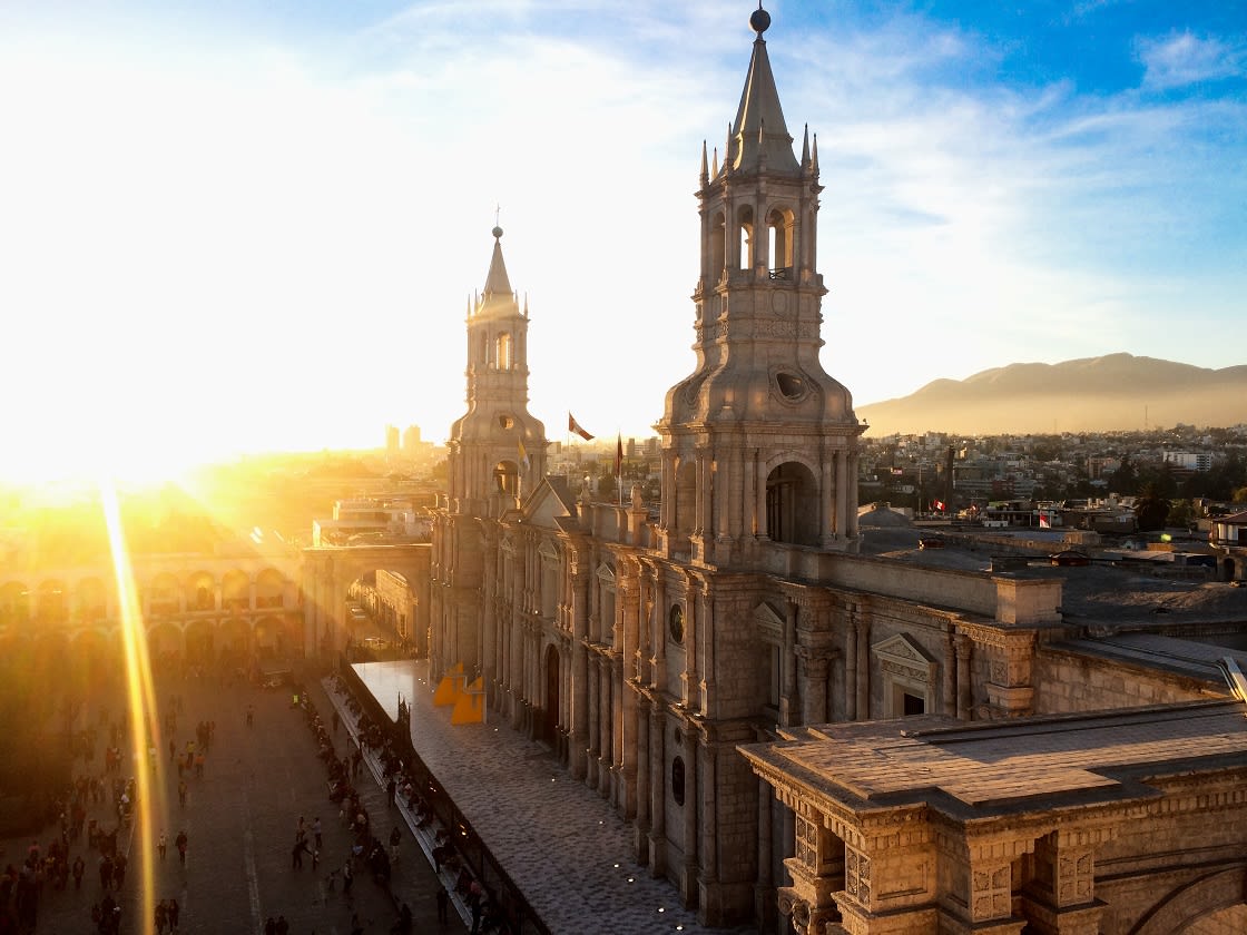 Plaza De Armas Arequipa'daki Bazilika Katedrali - Peru