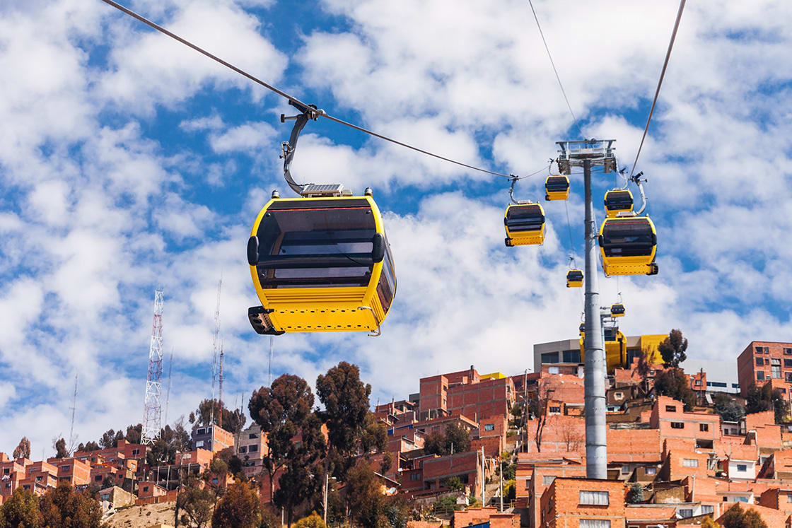  La Paz'da Kentsel Ulaşım Sistemi Olarak Kullanılan Hava Teleferiği