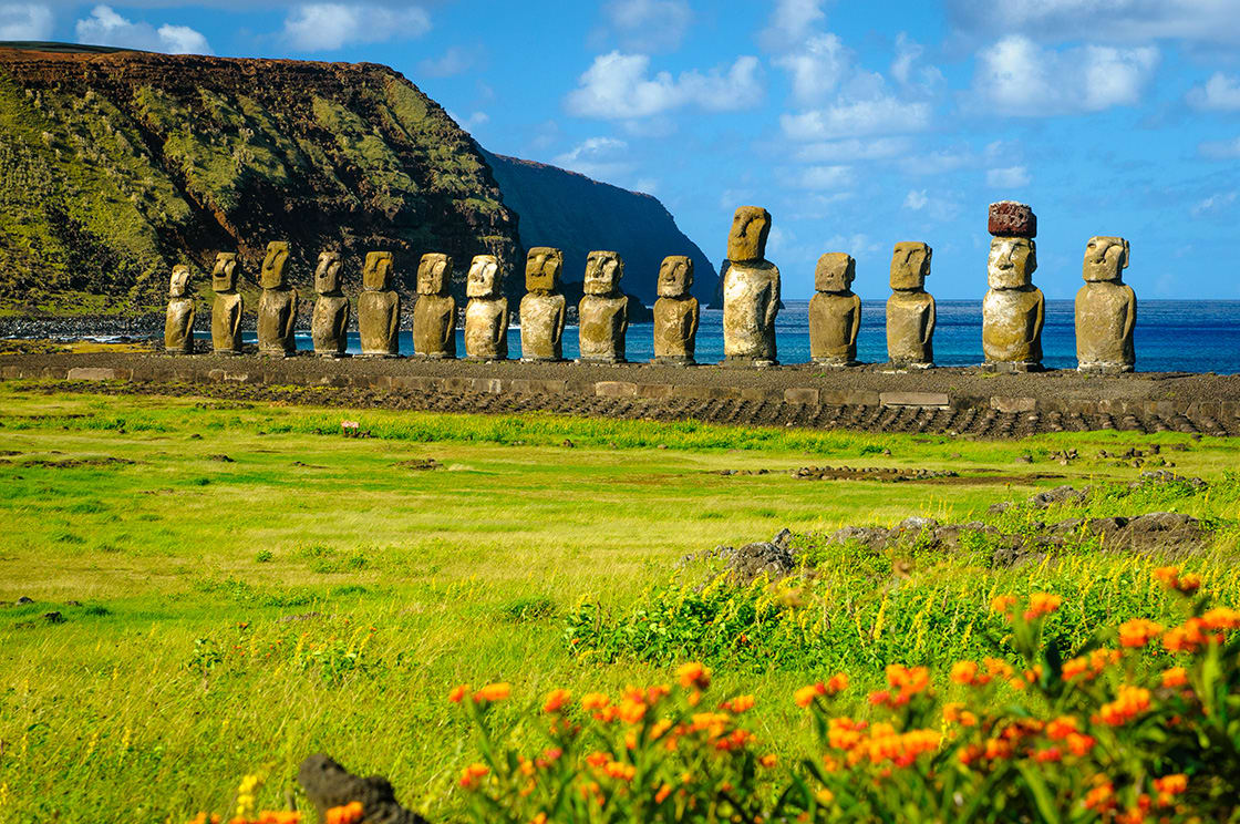 Paskalya Adası'ndaki Ahu Togariki'nin Antik Moai'si