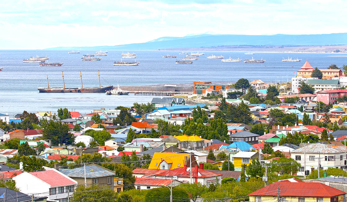 Punta Arenas'ın Manzaralı Görünümü