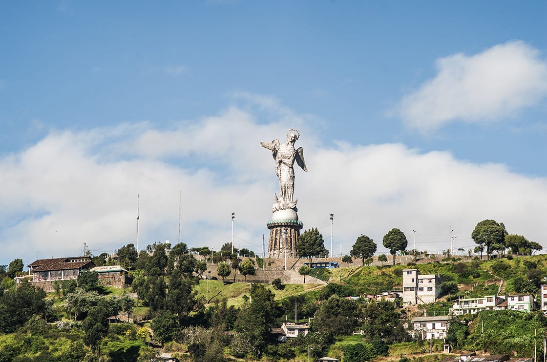 Quito'daki Panecillo Tepesindeki Bakire Heykeli - Ekvador