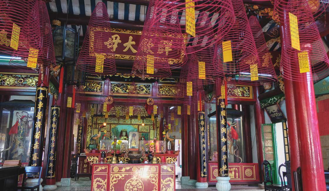 Çin tapınağının içi
