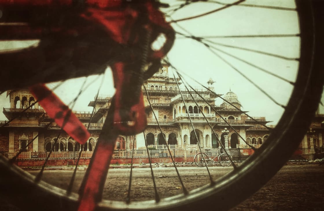 Jaipur'da bisiklet turunda bisiklet konuşmacılarını görüntüleyin