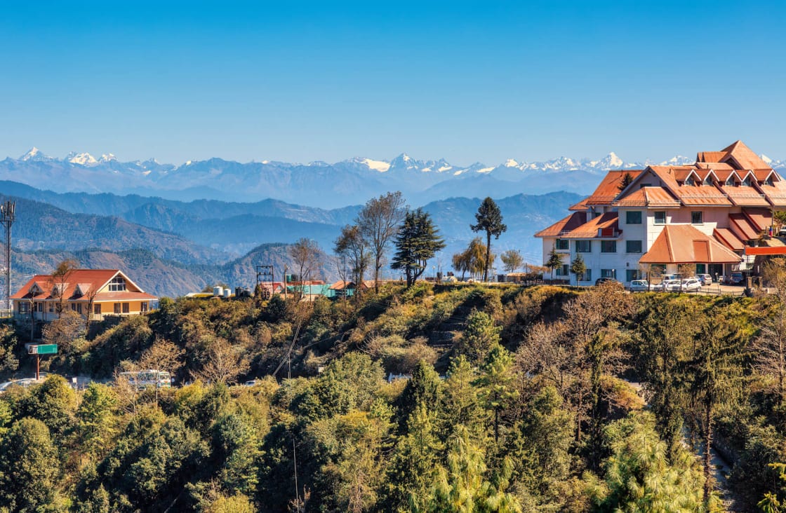 Himachal Pradesh, Hindistan'da doğal Himalaya dağ manzarası