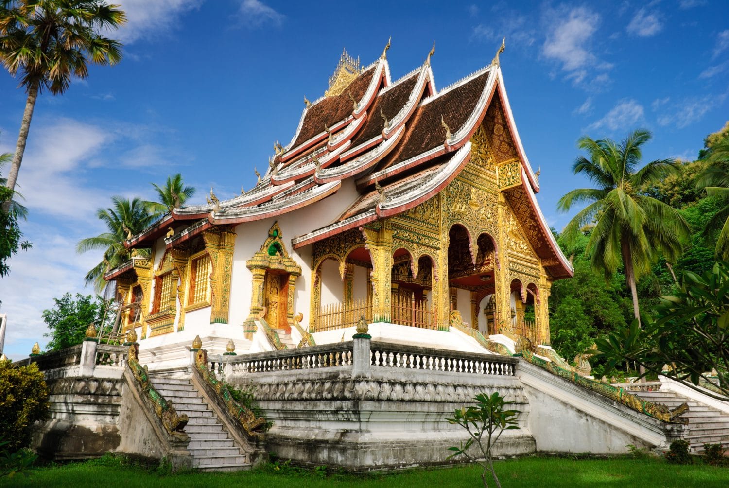 Luang-Prabang-Laos-a-Cheap-Luxury-Destination