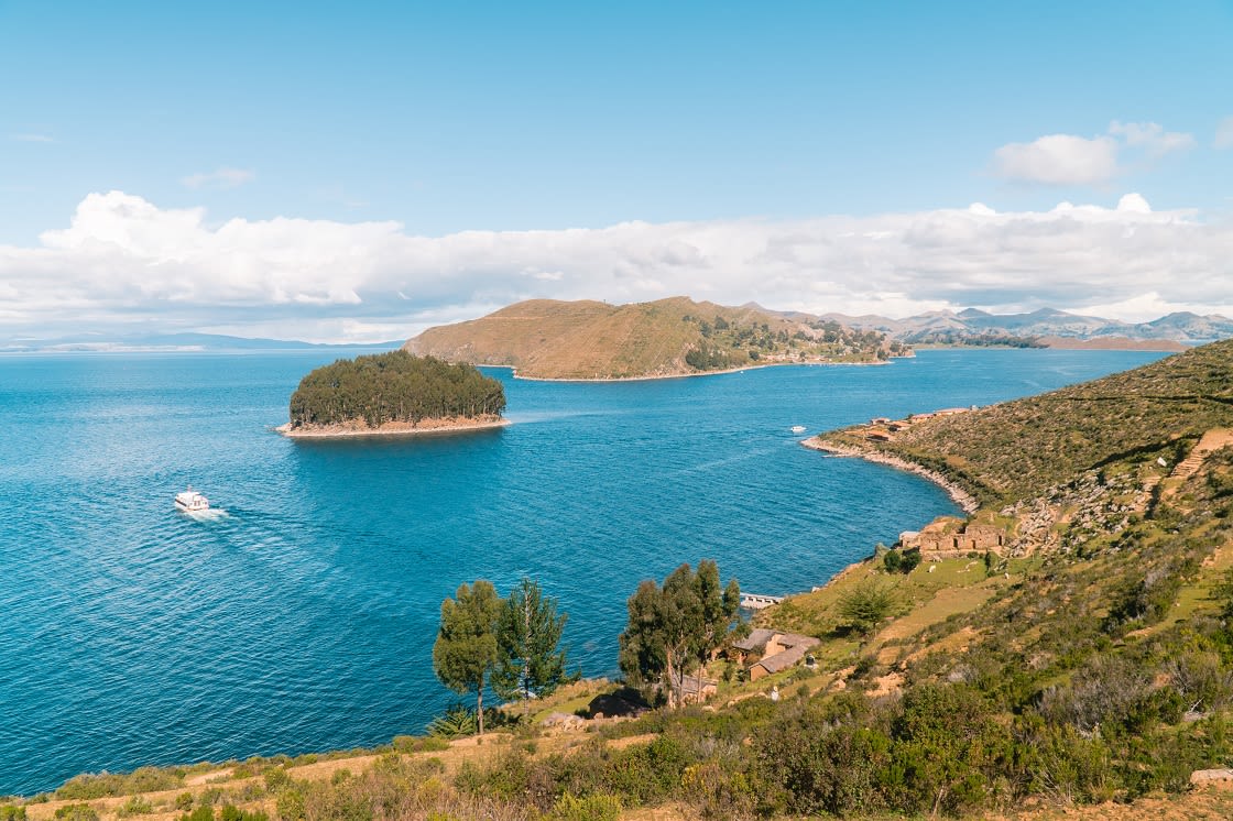 Isla del Sol, Titicaca Gölü'ndeki bir Bolivya adasıdır.