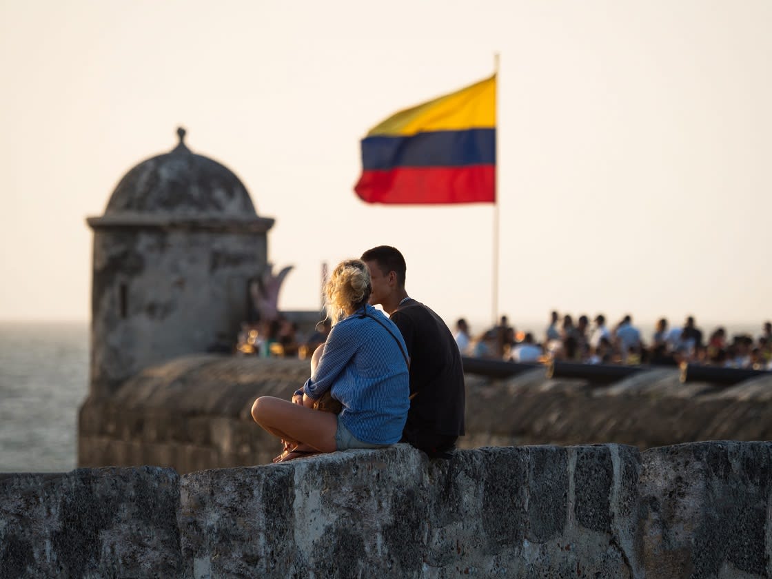Şehir Duvarında Oturan Çift, Bastión de Santo Domingo