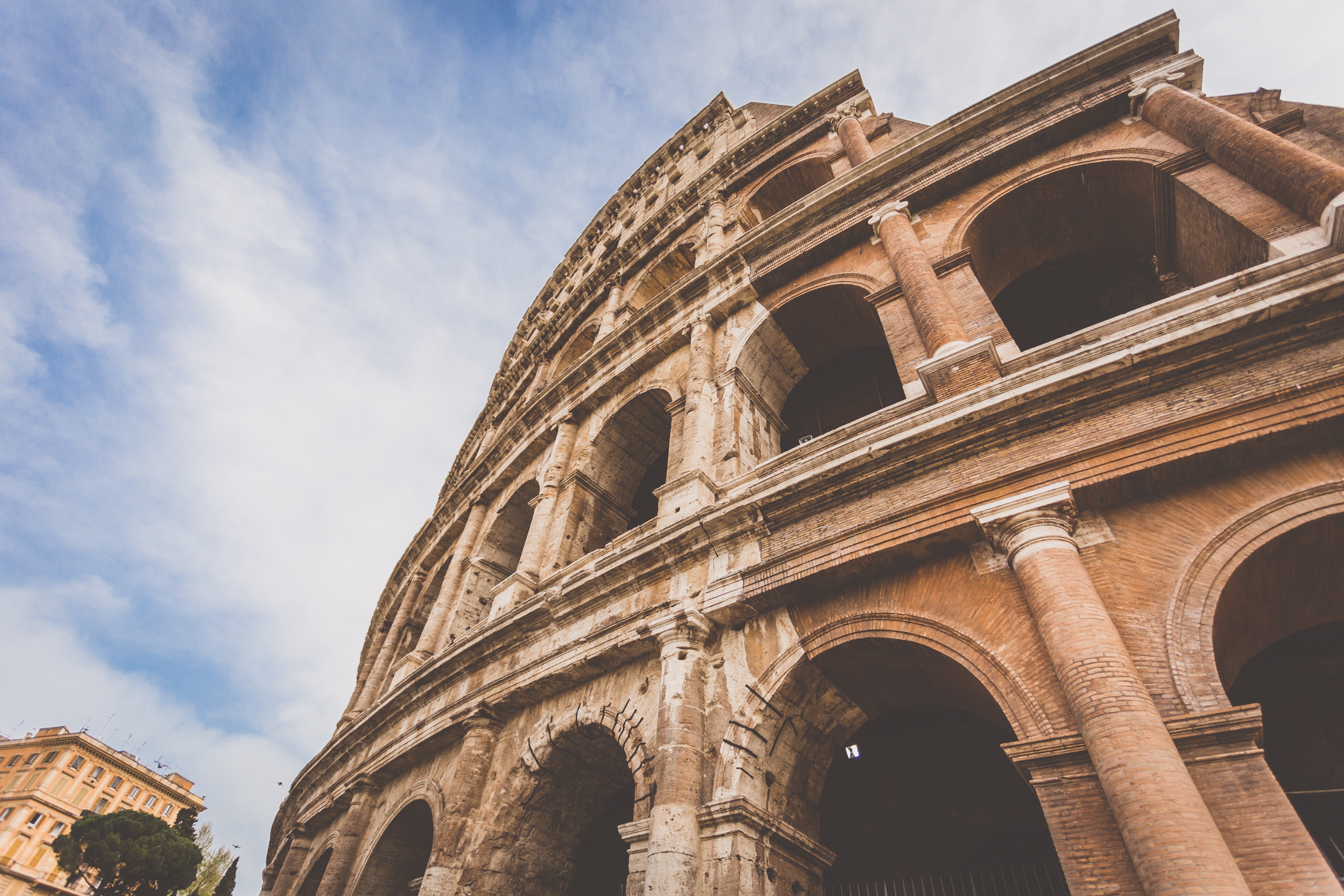 Roma'daki Kolezyum - İtalya'da ziyaret edilecek en iyi yerlerden biri