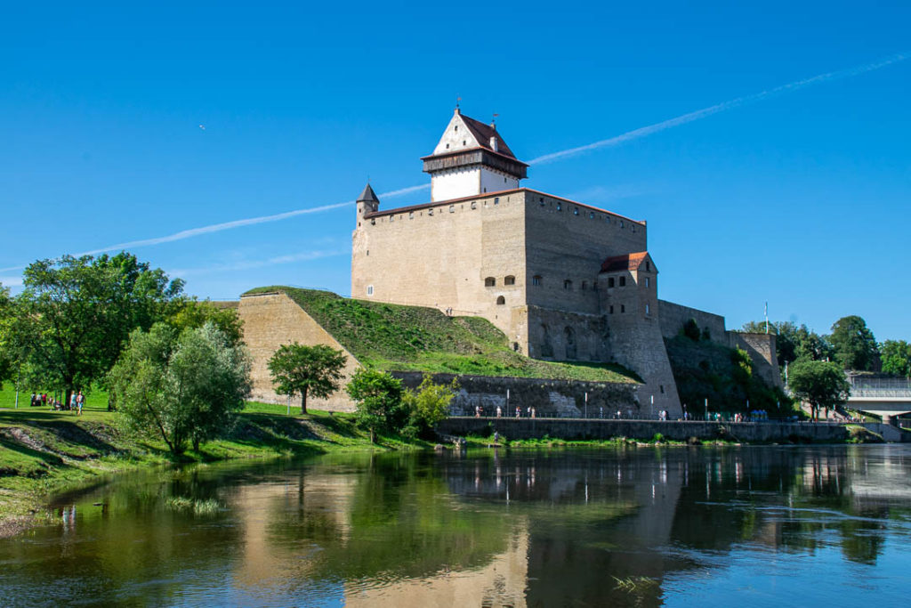 Narva Seyahat