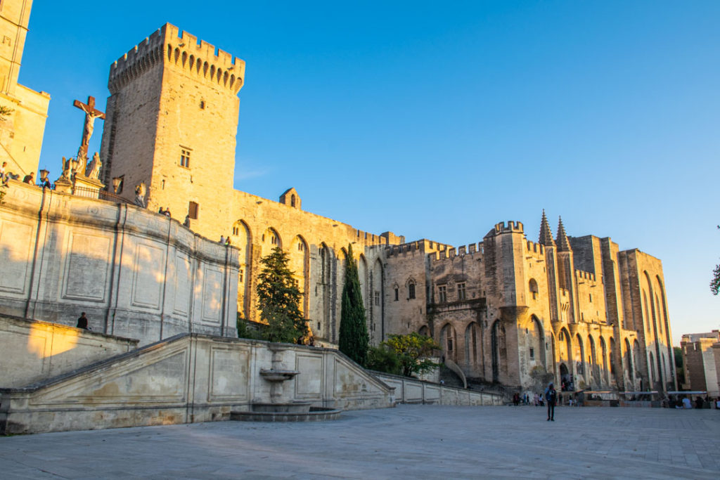 Papalık Sarayı, Avignon Görülmeli