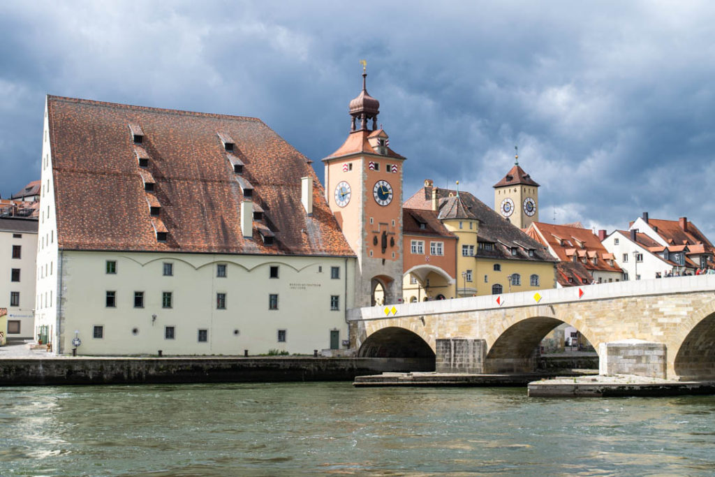 Eski Taş Köprü, Regensburg'da Görülecek Yerler