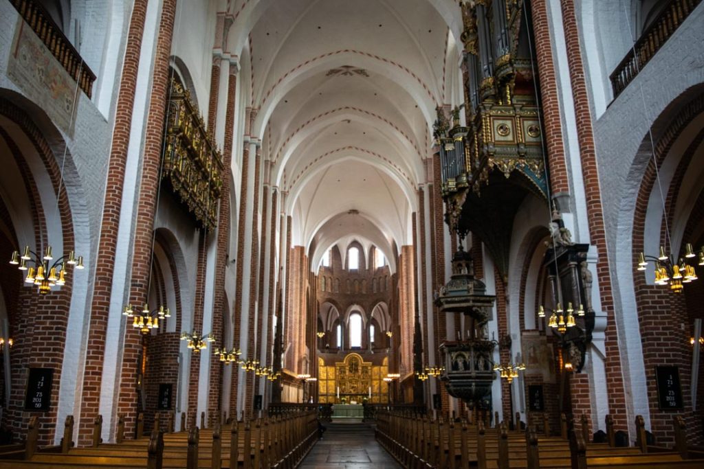 Roskilde Katedrali İç Mekan, Roskilde Seyahat İpuçları