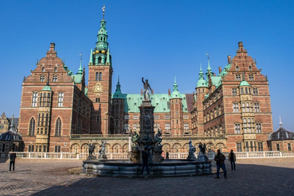 Frederiksborg Kalesi Danimarka'yı ziyaret etmek