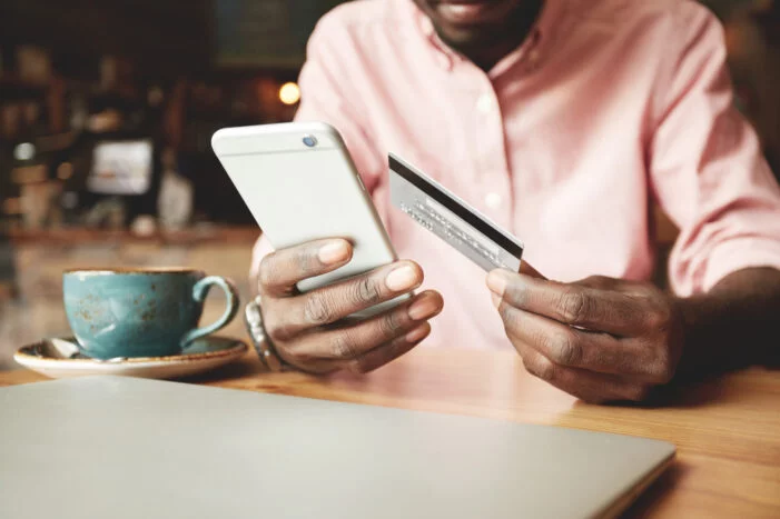 Kredi kartı mobil bankacılık