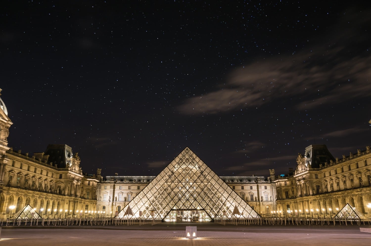 1. Bölge Louvre Paris
