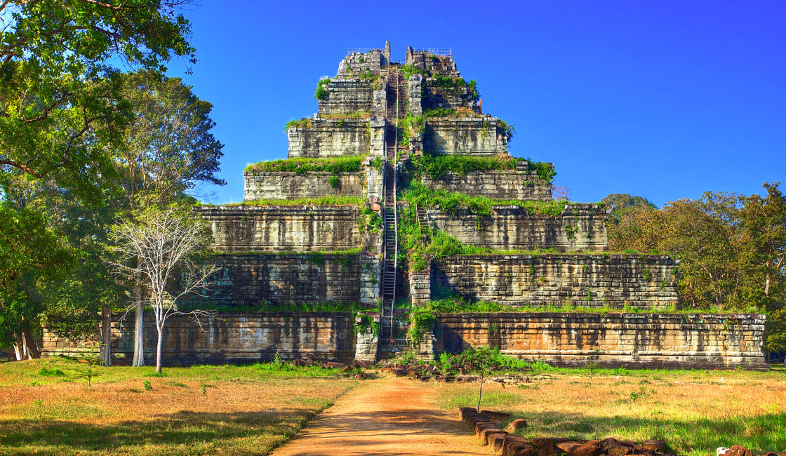 kamboçya'da koh ker tapınağı