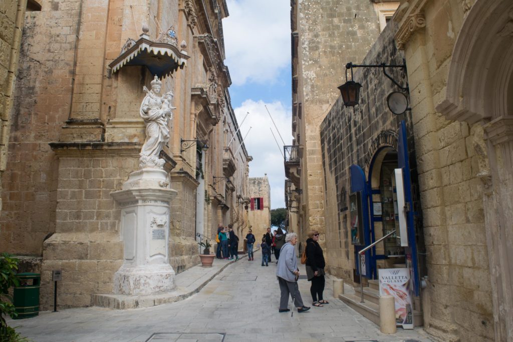 Mdina Sokakları, Kışın Malta